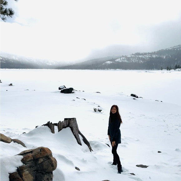 Meet your Posher, Nadia - Picture 1 of 1